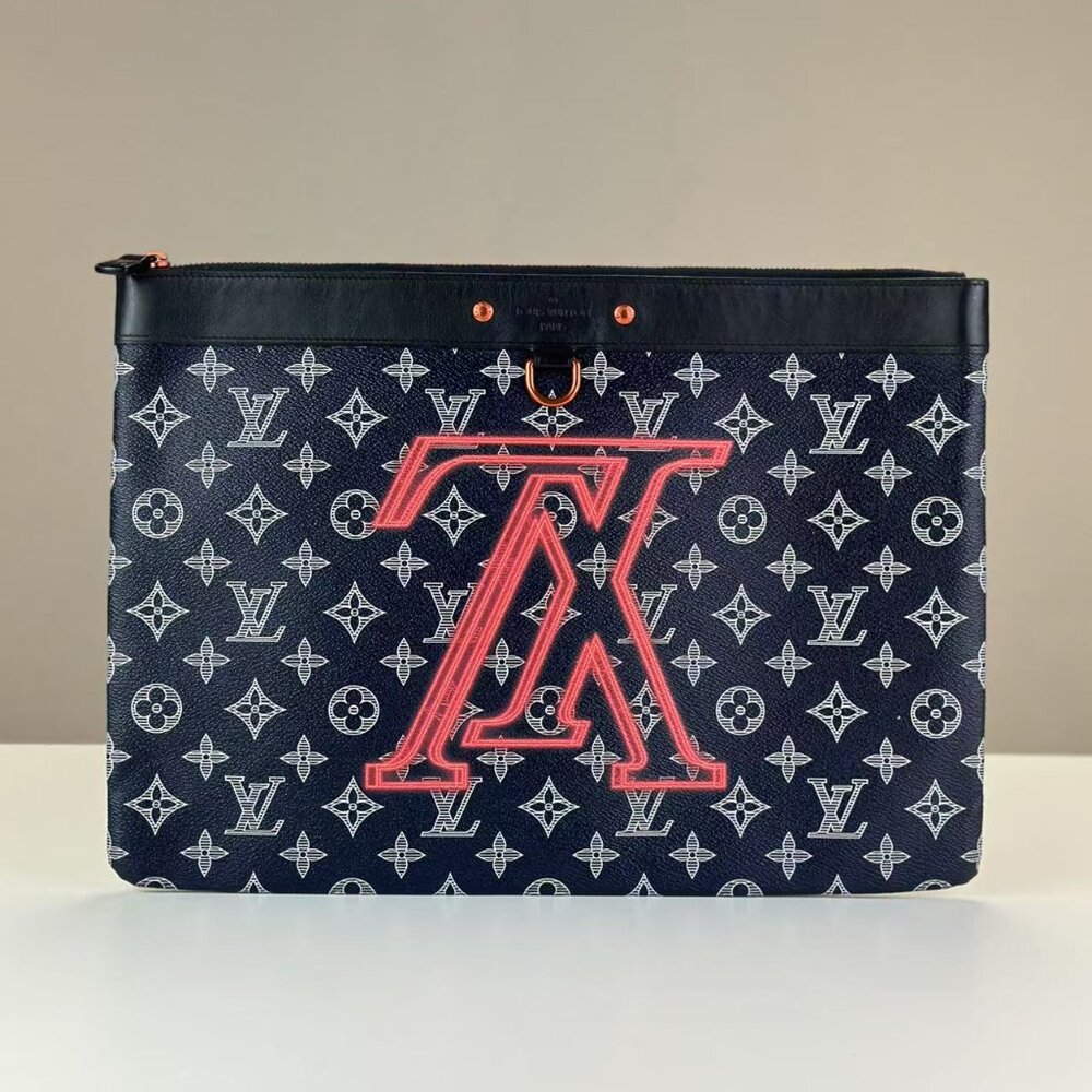 Louis Vuitton Monogram Canvas LV limited Edition Large Clutch